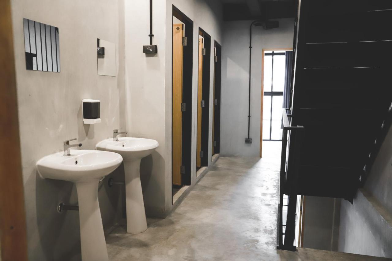 The Cube Hostel Khaosan Bangkok Exterior foto